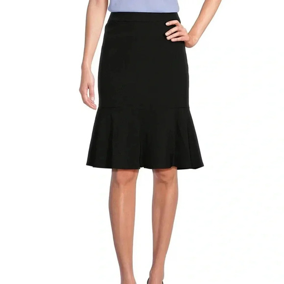 Gianfranco Ferre vintage black satin pencil skirt flare hem Size 40 Size 4 - Picture 5 of 7